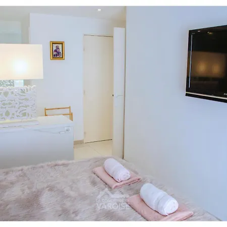 Les Gregoriennes T2 Centre-terrasse-parking-wifi Apartment