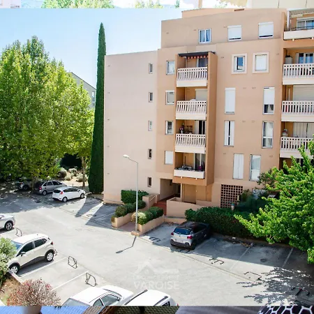 Les Gregoriennes T2 Centre-terrasse-parking-wifi Apartment Hyeres