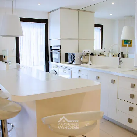 Les Gregoriennes T2 Centre-terrasse-parking-wifi Apartment *